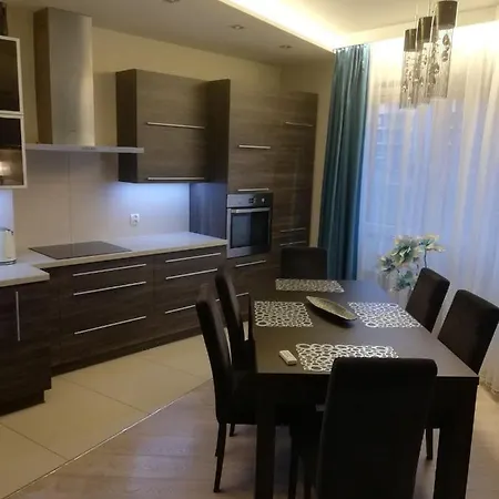 Daire Apartament Karina ,centrum,blisko Plazy Miejsce Parkingowe Strzezone *