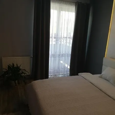 Apartament Karina ,centrum,blisko Plazy Miejsce Parkingowe Strzezone