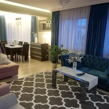 Apartament Karina ,centrum,blisko Plazy Miejsce Parkingowe Strzezone *