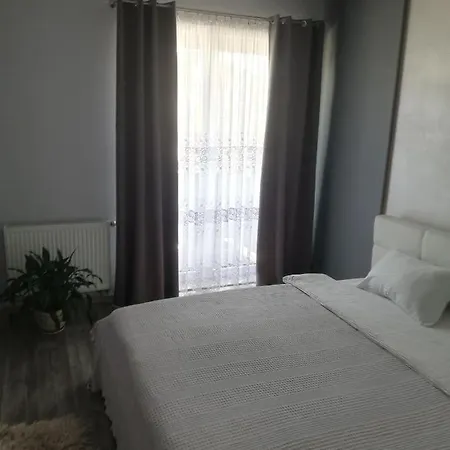 Apartament Karina ,centrum,blisko Plazy Miejsce Parkingowe Strzezone